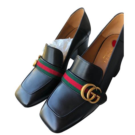 mocassin gucci femme occasion